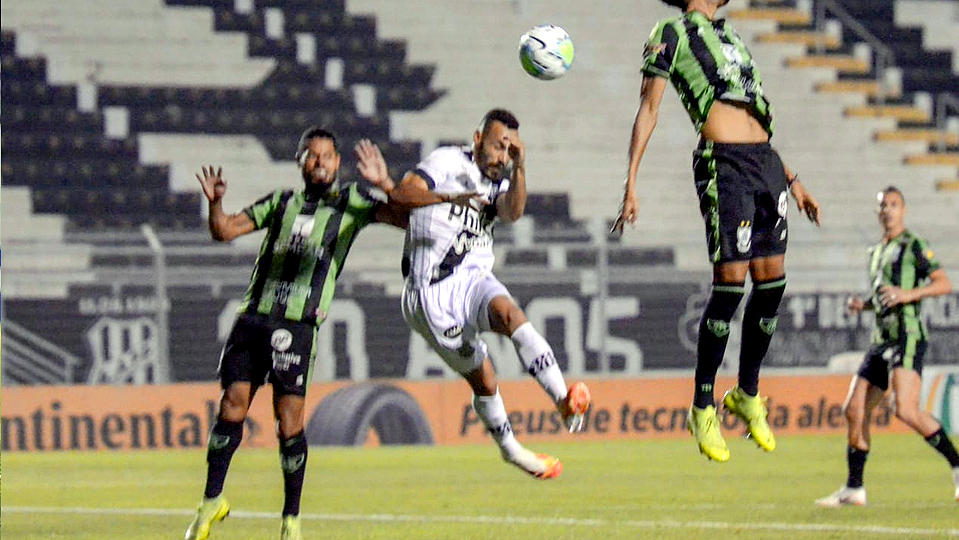 Moisés Vieira marca no empate da Ponte Preta na Copa do Brasil (VÍDEO)