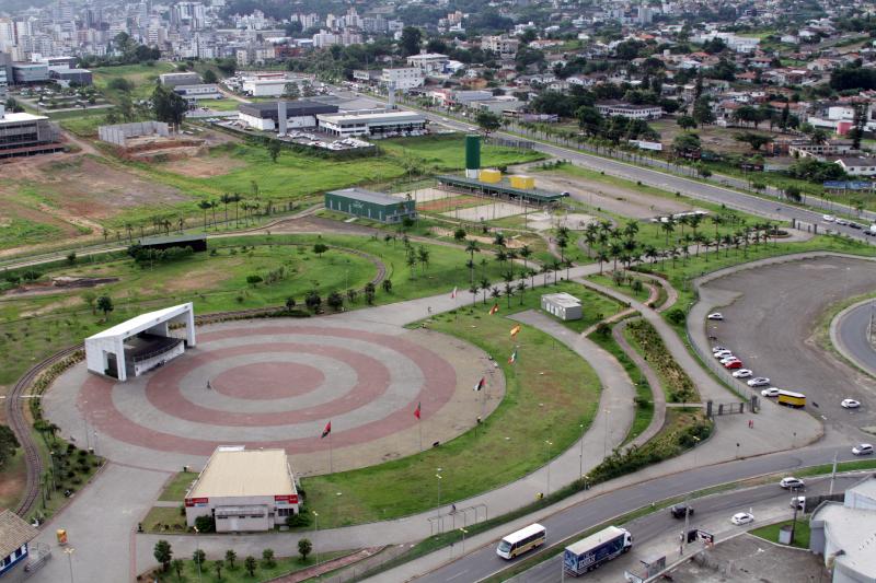 ELEIÇÃO 2020: Dr. Juninho e Toninho querem construir um parque municipal e praça de esportes