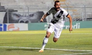 Atacante Moisés Vieira comemora sequência como titular da Ponte Preta