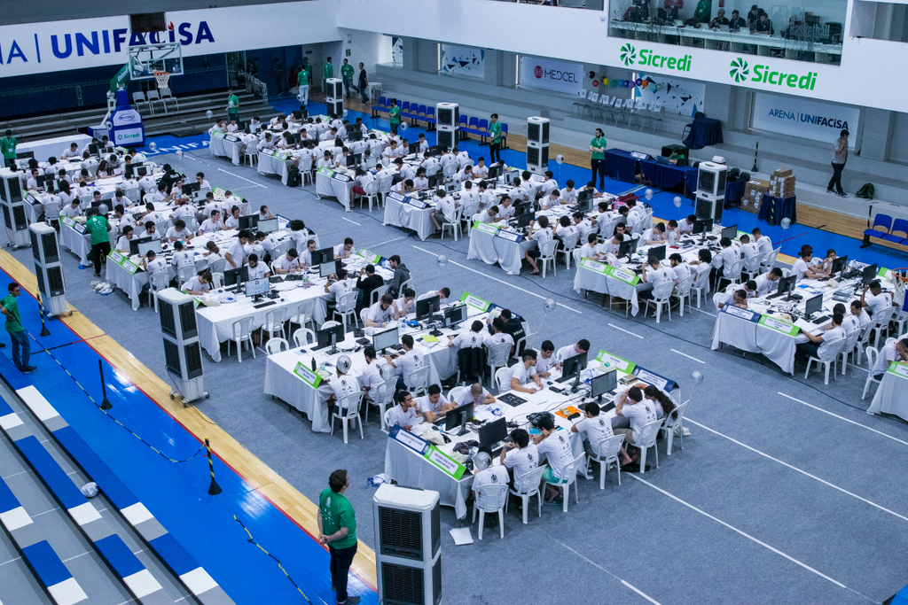 Acadêmicos de Ciência da Computação da Unesc são selecionados para maratona de programação em nível nacional