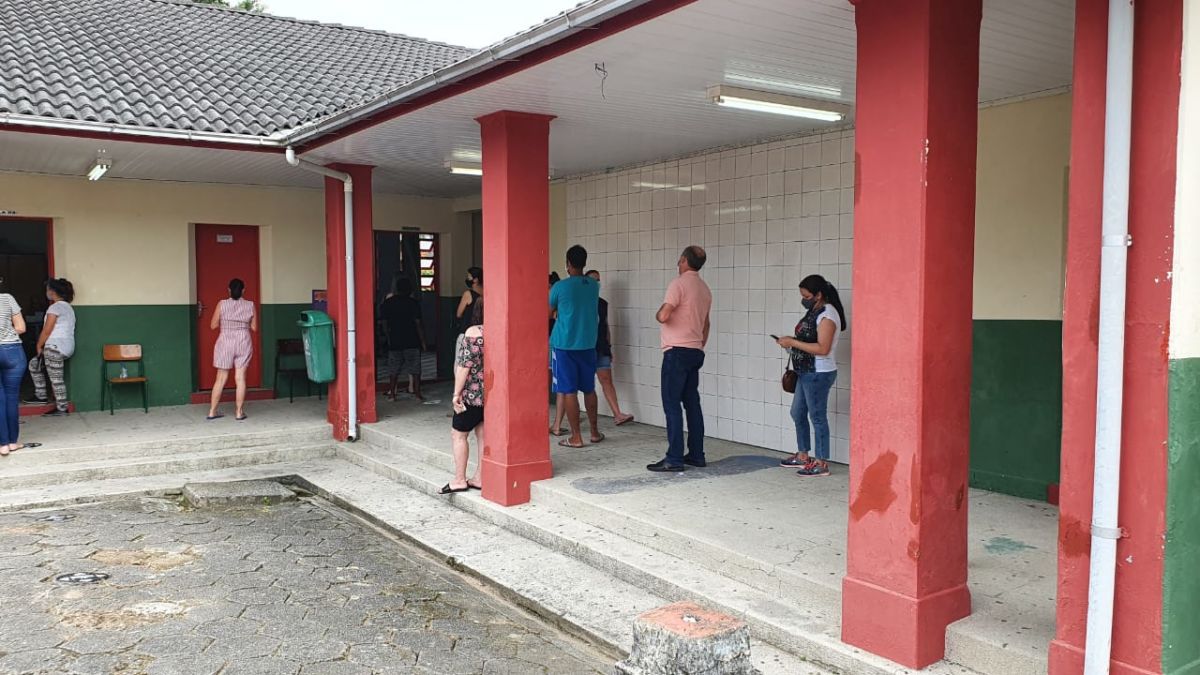 Urna eletrônica é trocada em Morro da Fumaça