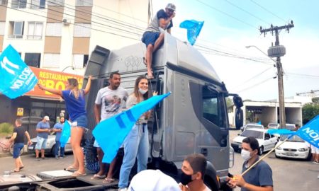 Festa da vitória acontece na Rua 20 de Maio, no centro