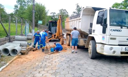 Rompimento de tubulação pode afetar abastecimento de água