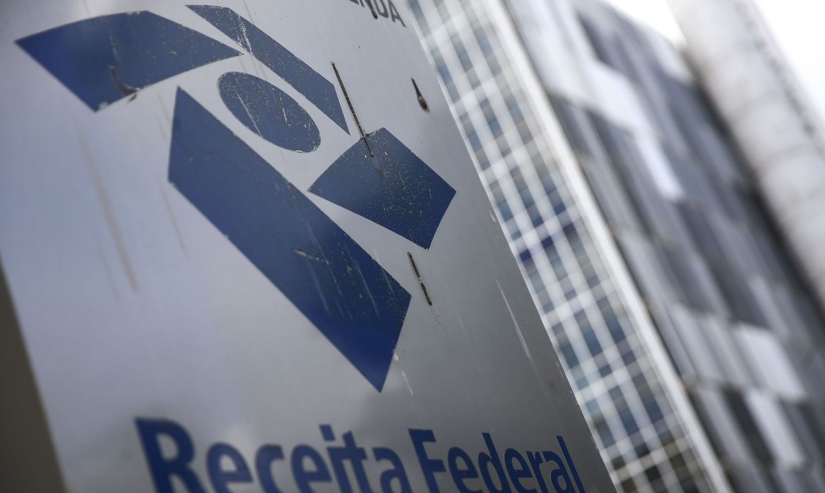 Receita libera consulta a segundo lote de restituição do IR