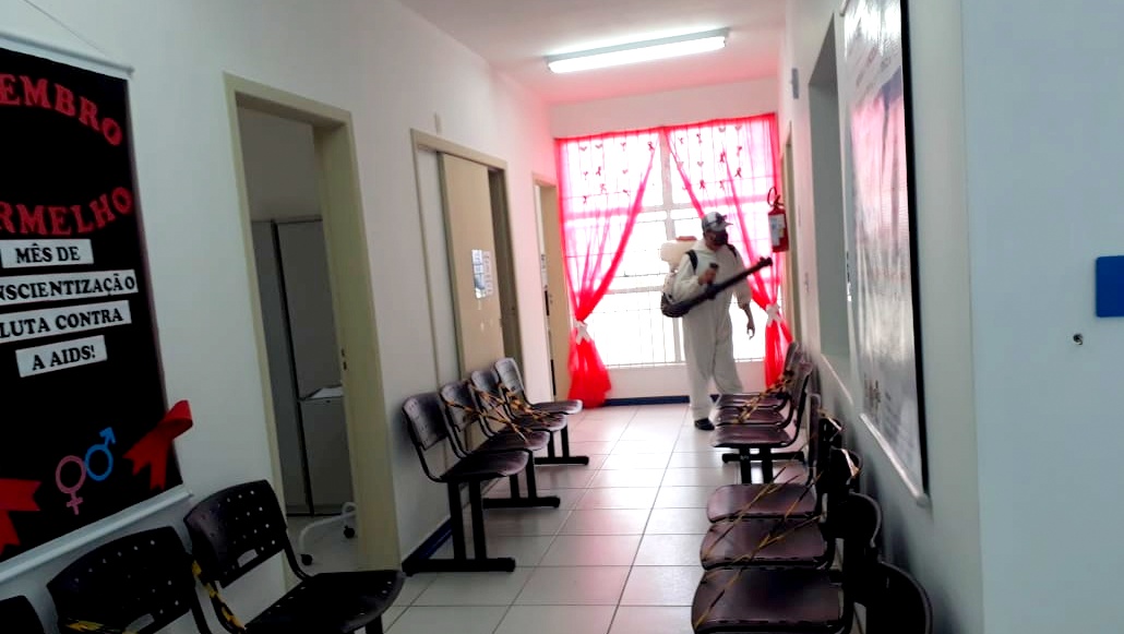 Centro de Triagem e unidades de saúde de Morro da Fumaça passam por sanitização