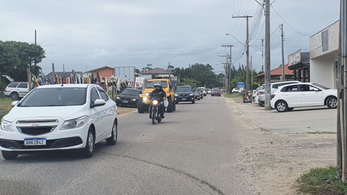 Movimento intenso na chegada do Balneário Esplanada