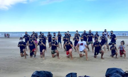 Academia de Muaythai Defarias Team abre temporada 2021 com aulão na Praia da Esplanada