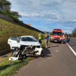 Bombeiros de Morro da Fumaça atendem capotamento na BR-101