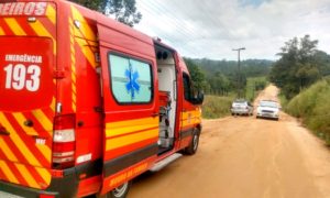 Homem de bicicleta é atropelado na Linha Cabral