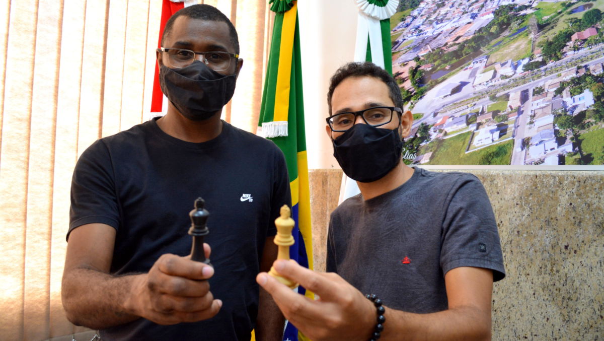 A cultura do xadrez chega a Morro da Fumaça