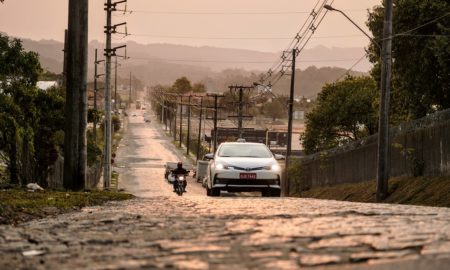 SC-442: prefeito e vice comemoram licitação para conclusão da obra