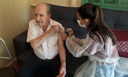 Morro da Fumaça inicia vacinação de idosos de 80 e 81 anos nesta terça-feira