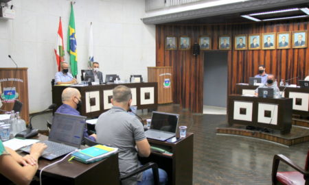 Câmara de Morro da Fumaça debate ideia para entrega de exames e remédios em casa