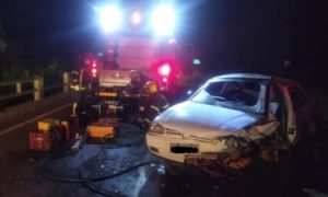 Motorista fica preso às ferragens após acidente em Morro da Fumaça