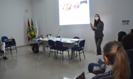 Tratamento de feridas é tema de capacitação em Morro da Fumaça