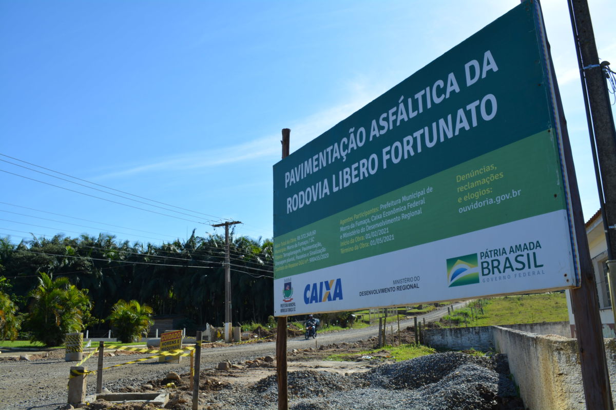 Placas em obras dão mais transparência em Morro da Fumaça