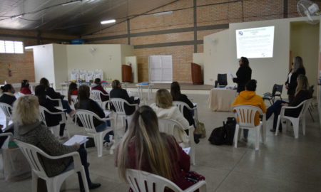 Profissionais da educação de Morro da Fumaça recebem formação