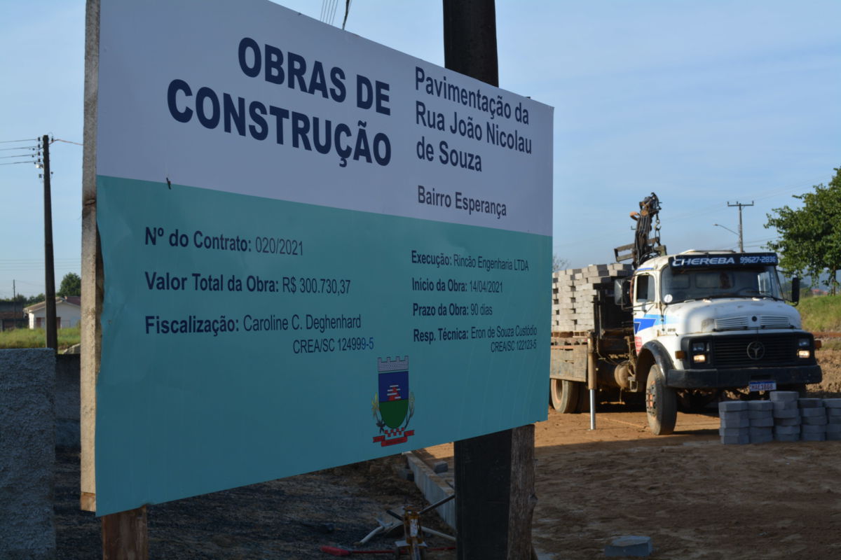 Placas em obras dão mais transparência em Morro da Fumaça