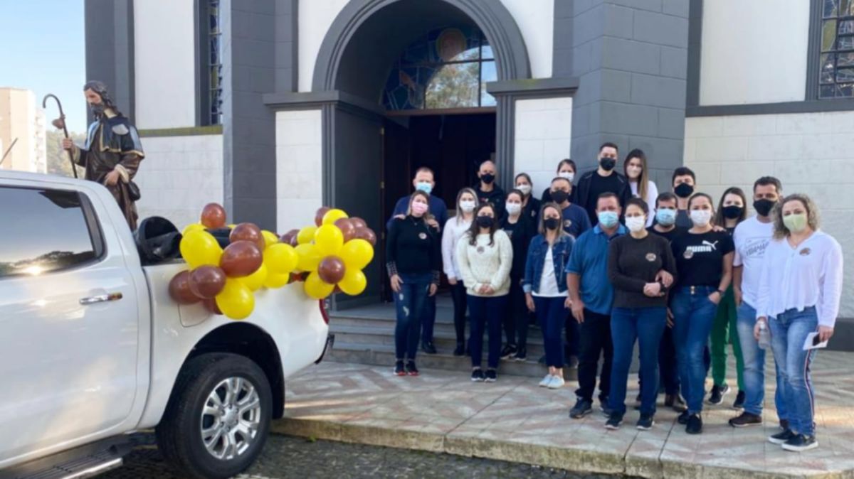 Festeiros recolhem prendas neste sábado para Festa de São Roque e Nossa Senhora da Glória