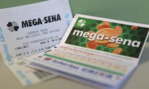 Mega-Sena volta a acumular e prêmio está estimado em R$ 165 milhões