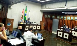 Com aprovação de projetos, Legislativo fumacense não contará mais com votações secretas