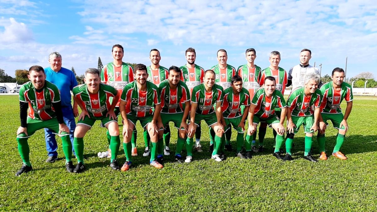 Master do Rui Barbosa goleia em jogo polêmico