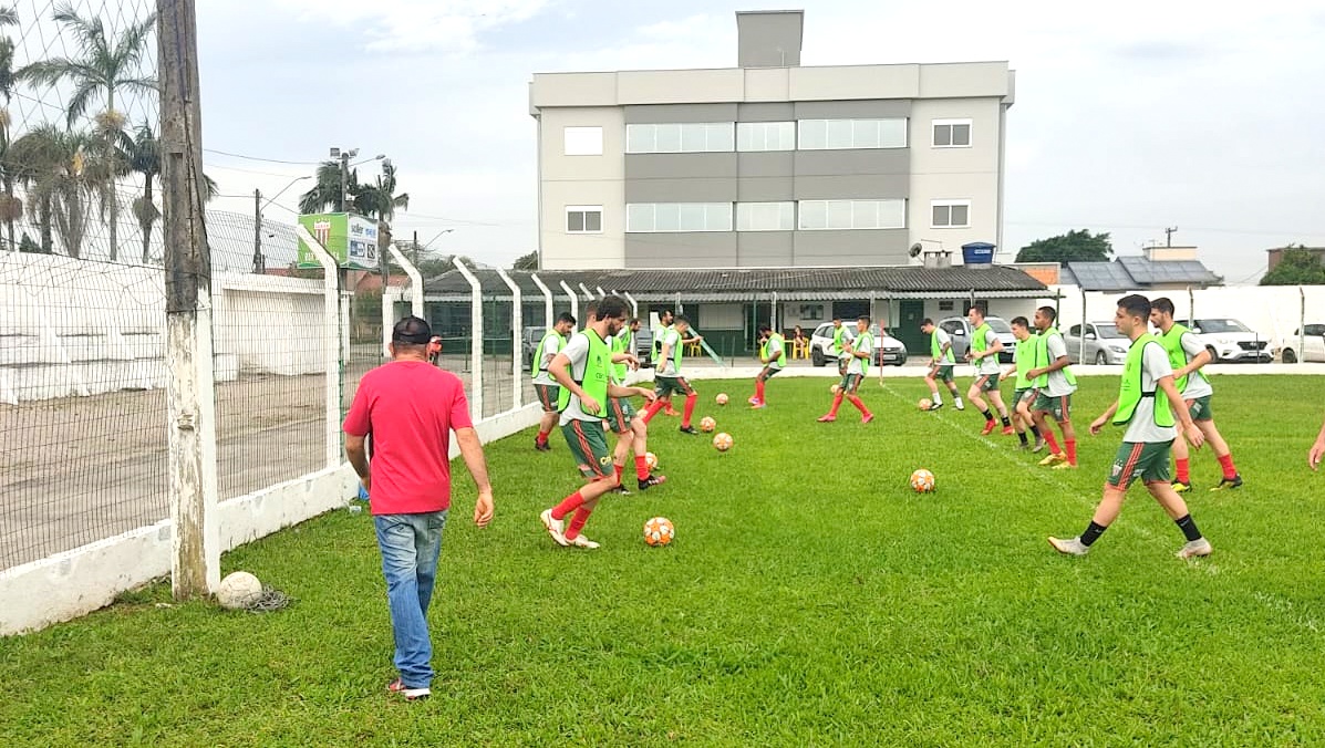 Rui Barbosa estreia neste domingo no Campeonato Regional da Larm