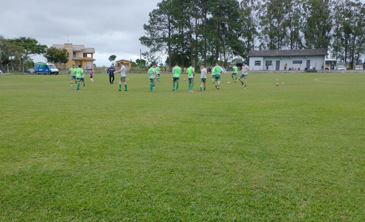 Rui Barbosa vence o Araranguá e está na semifinal do Campeonato Regional da Larm