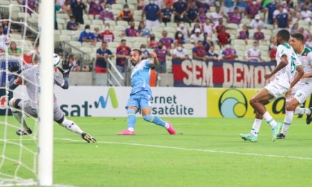 Moisés Vieira estreia com a camisa do Fortaleza