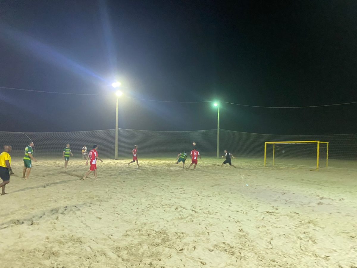 Empates marcam a abertura do Campeonato Esplanada Master Beach Soccer