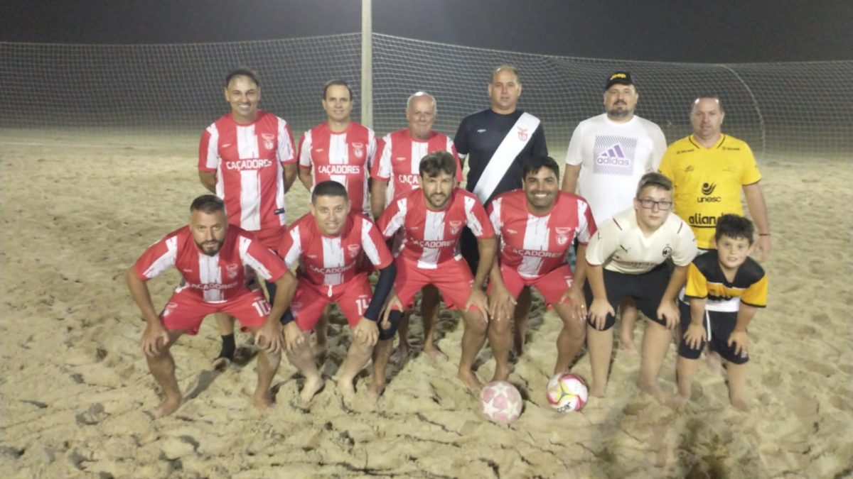 Caçadores e Trancoso vencem e lideram o Campeonato Esplanada Master Beach Soccer