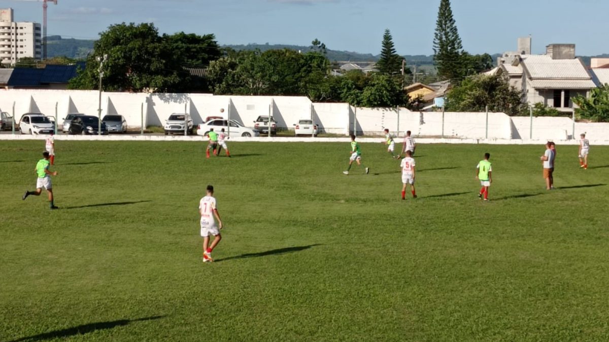 Rui Barbosa faz seletiva da categoria sub-17