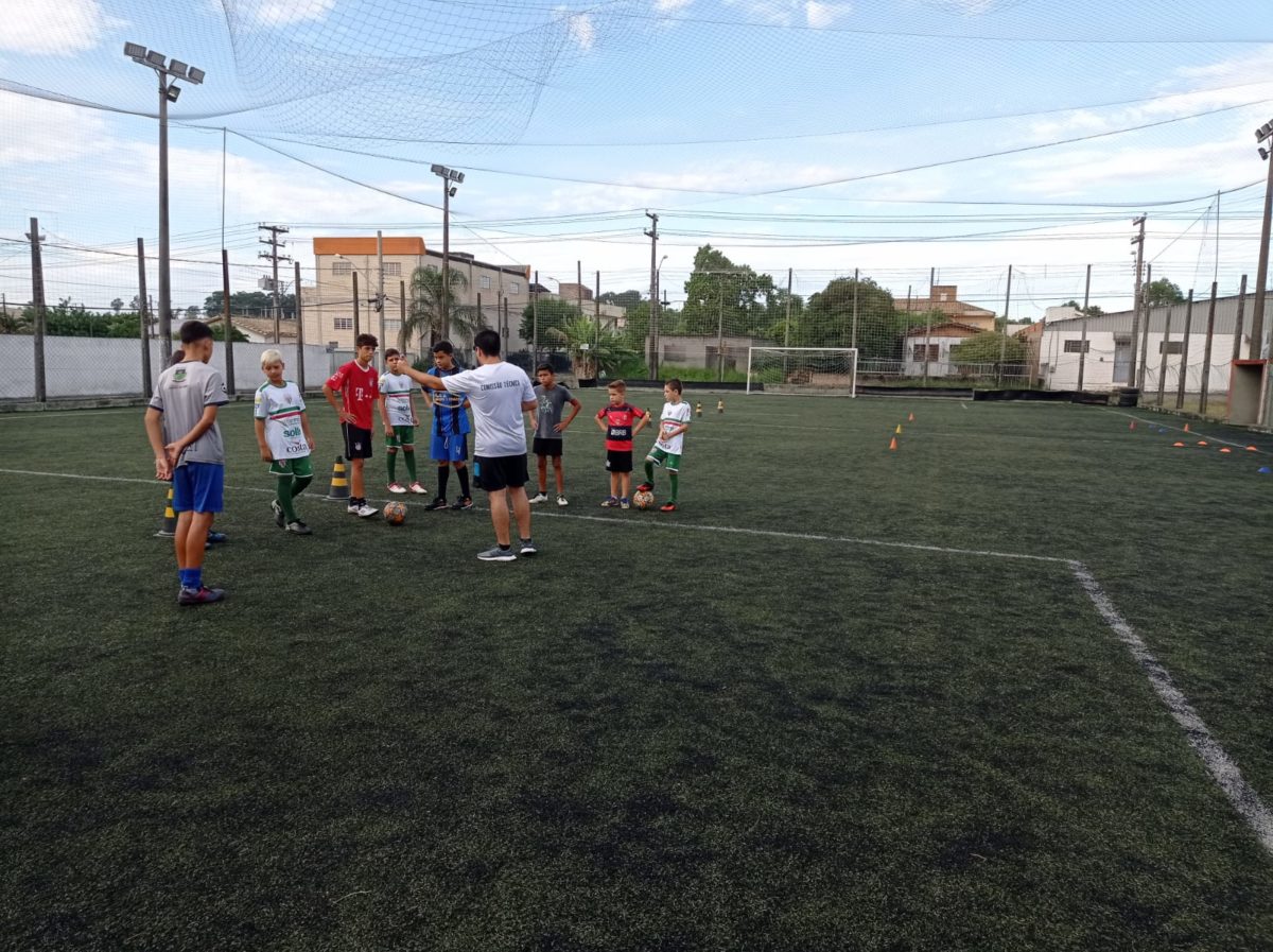 Escolinhas do Rui Barbosa iniciam atividades