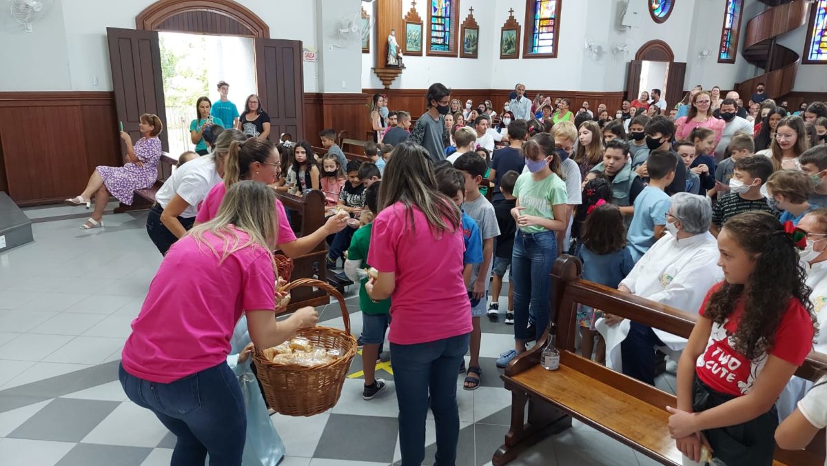 Paróquia São Roque consolida sucesso da Missa das Crianças