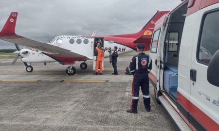 Samu de Morro da Fumaça faz transporte de emergência até aeroporto
