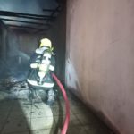 Duas casas são atingidas por incêndio no Rio Vargedo