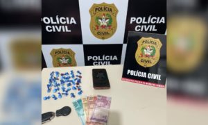 Polícia Civil prende casal por tráfico de drogas em Morro da Fumaça
