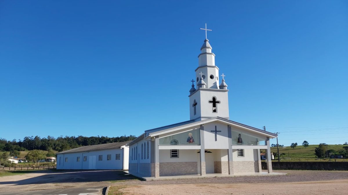 Comunidade de Linha Frasson realiza festa dos padroeiros