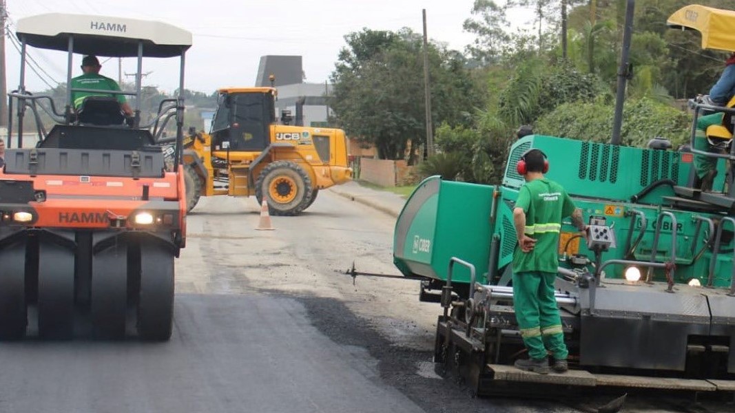 Rua Urussanga parcialmente interditada para melhorias na Rodovia Tranquilo Sartor