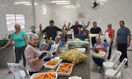 Comissão de Festeiros nos preparativos para a Festa de Nossa Senhora do Carmo