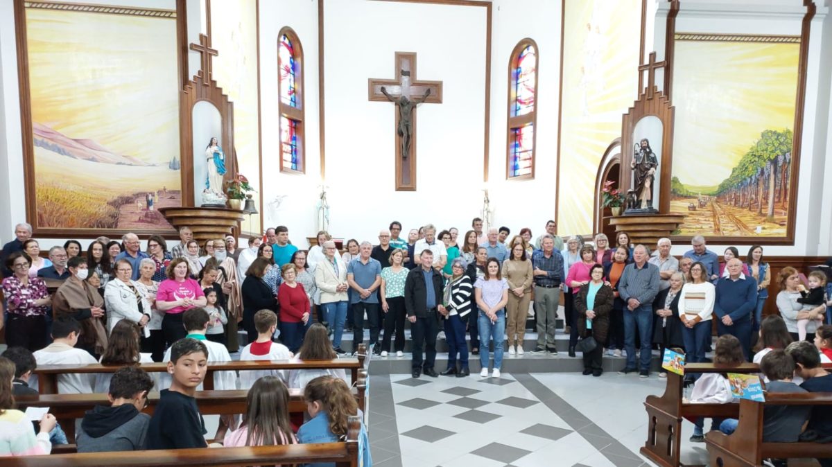 Missa das Crianças tem homenagem aos avós (VÍDEO)