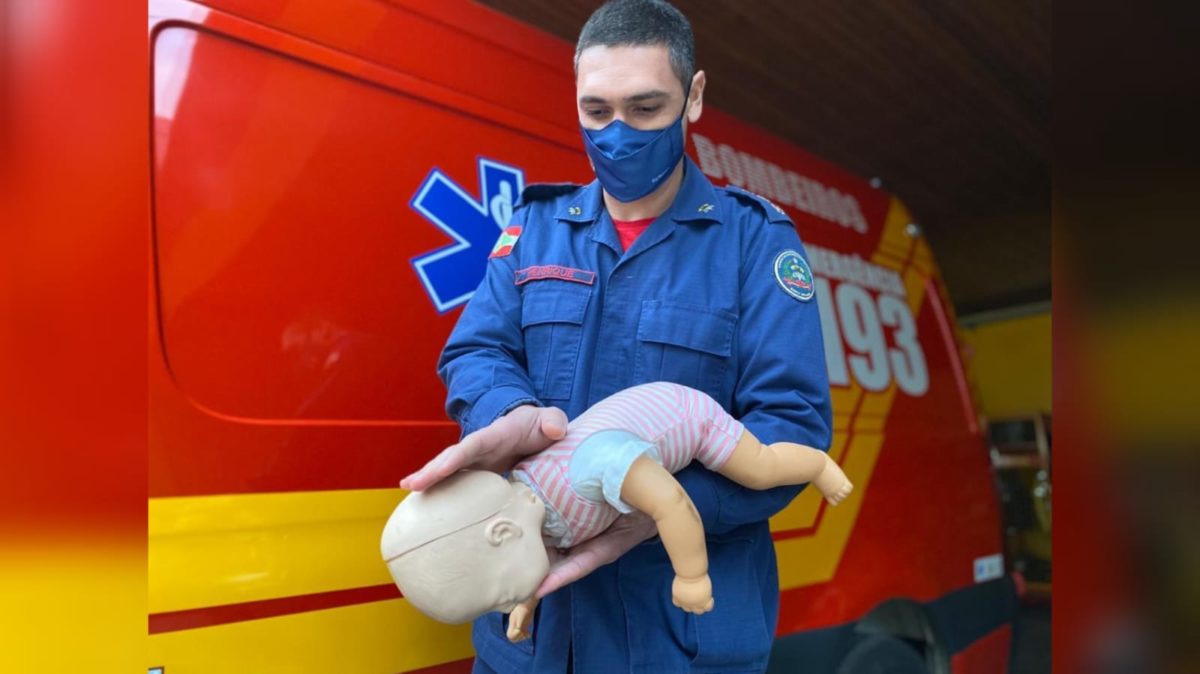 Corpo de Bombeiros traz dicas de cuidados com bebês durante a amamentação