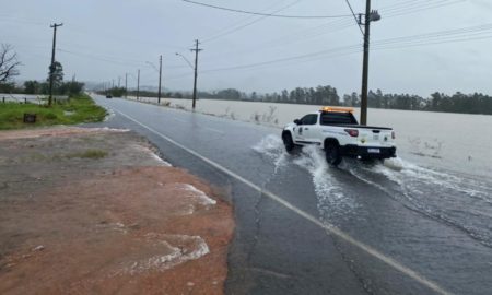 Lâmina de água na Rodovia Gregório Espíndola