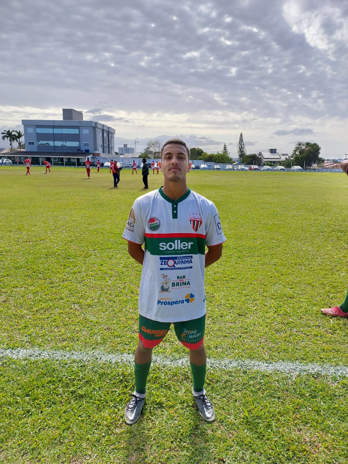 Sub-17 vence a garante vaga na semifinal do Regional da LUD