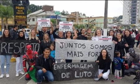 Saúde de Morro da Fumaça protesta contra suspensão do Piso Salarial da Enfermagem