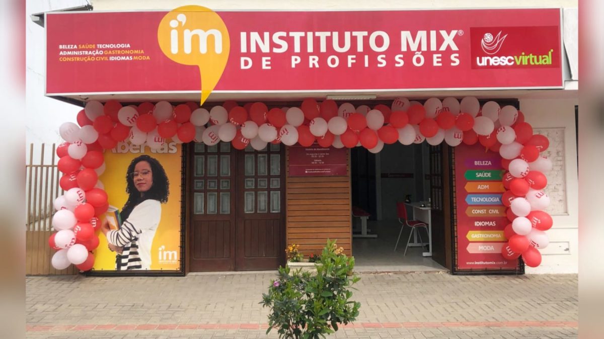 Instituto Mix realiza palestra sobre empreendedorismo em Morro da Fumaça