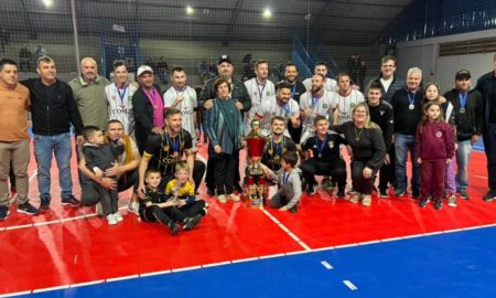 Rui Barbosa/Barçarreco é campeão do municipal de futsal de Morro da Fumaça