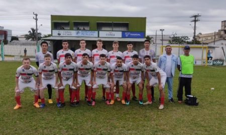 Sub-18 do Rui Barbosa vence, mas é eliminado do Regional da Larm