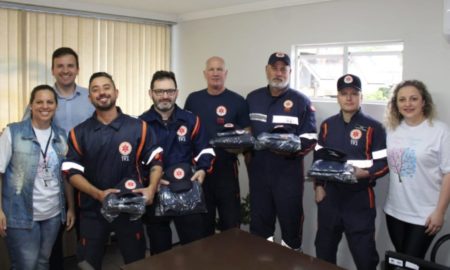 Profissionais do Samu de Morro da Fumaça recebem novos uniformes