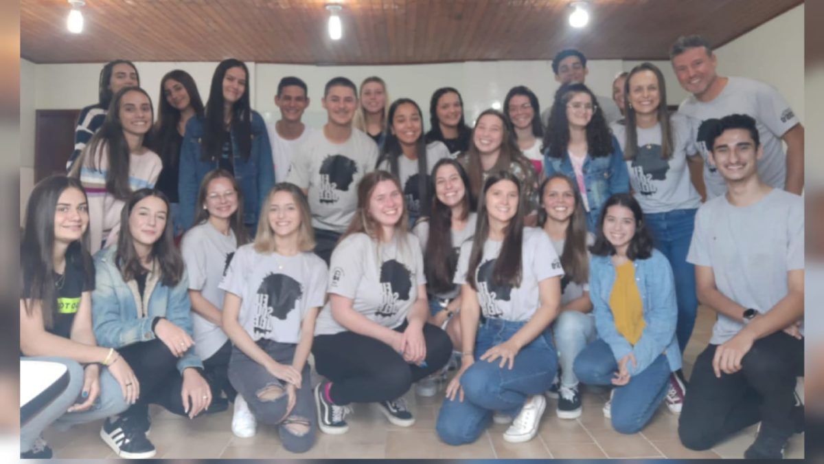 Grupo de Jovens tem participação ativa na vida religiosa